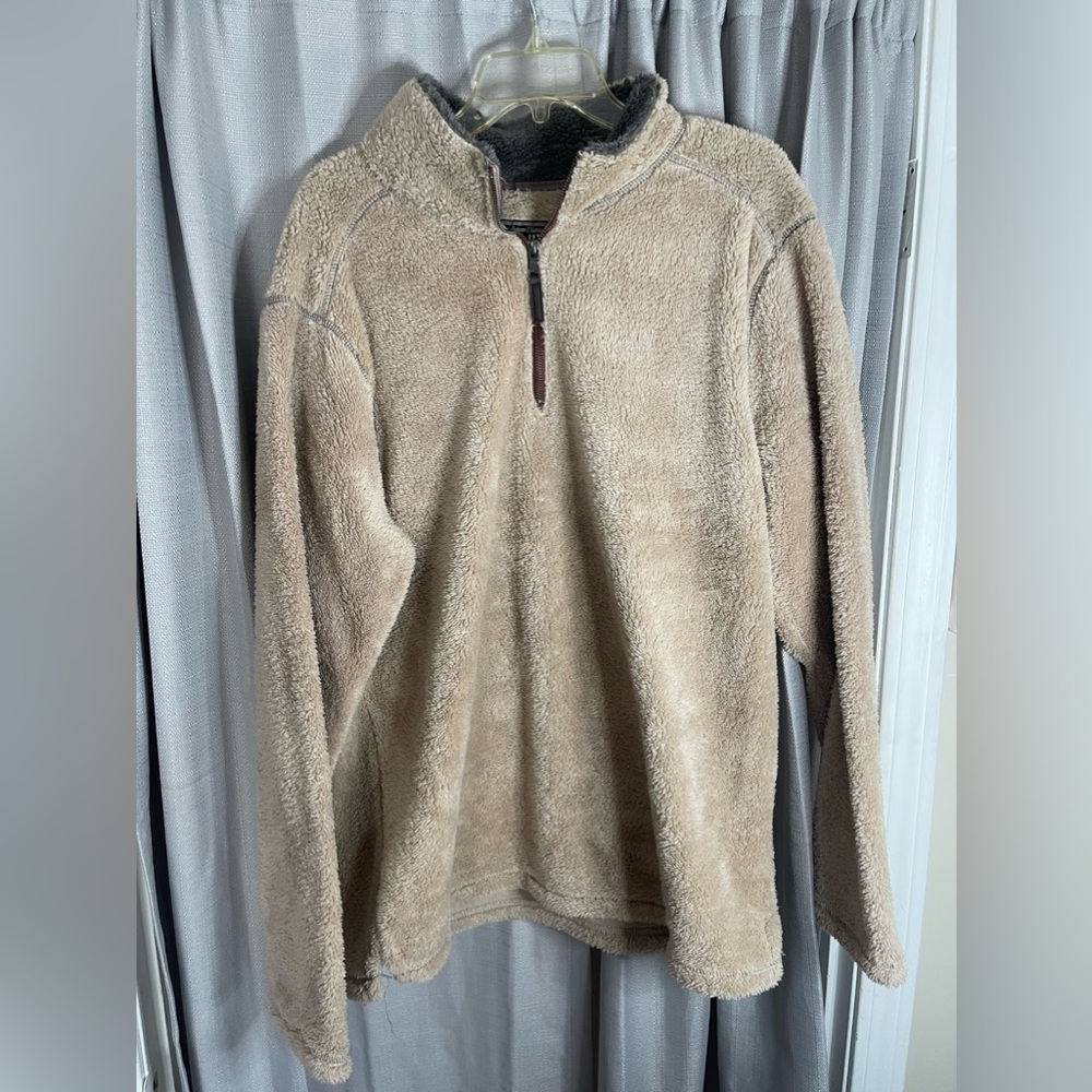 Tan American tradition trinity pull over size 2X
